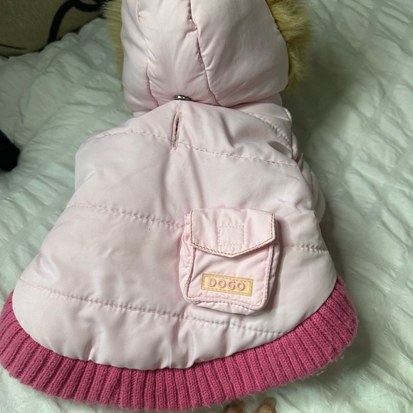 Pink Dog Winter Coat with Faux Fur Trim 🌸🌸 - Picture 3 of 9